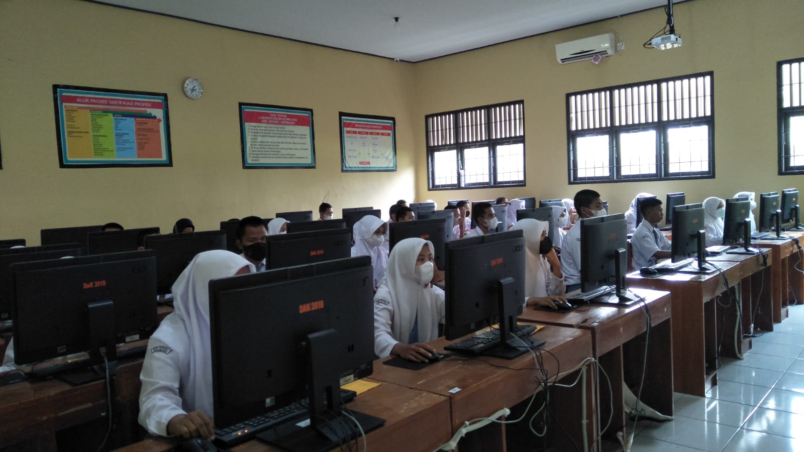Kegiatan Mendesain Produk